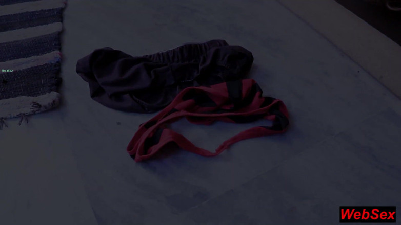 WebSex Premium: Il Servo del villaggio scopa la signora arrapata! Desi sesso...