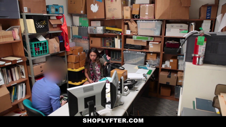 Shop Lyfter: Thieving teen caught and pounded