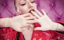 Arya Grander: Asmr fetişi lateks eldivenler ve yağ (Arya Grander) SFW videosu