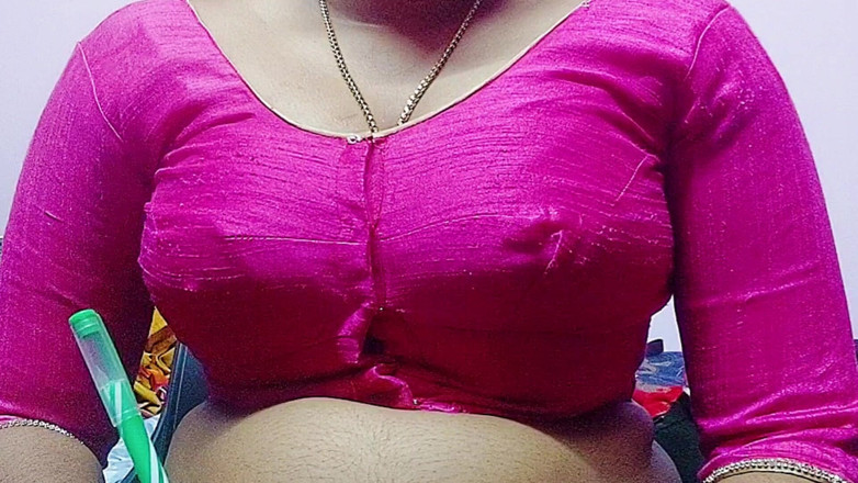 Desi Mohini: Madrastra Mohini con su hijastro