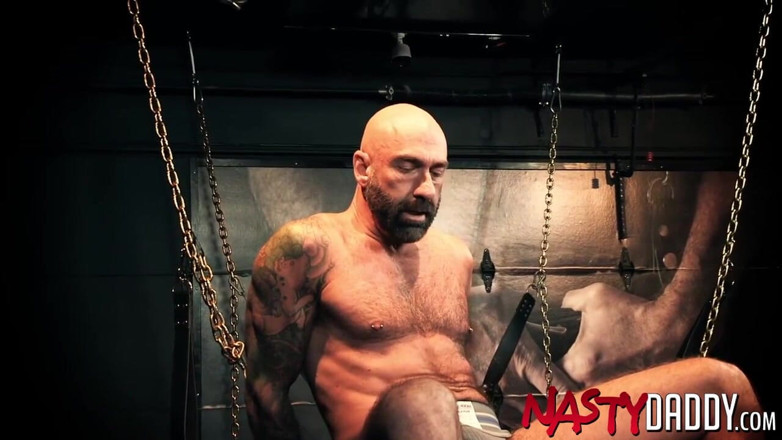 Nasty Daddy: Nastydaddy - si nakal michael roman dientot sama ayah bertato