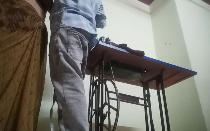 Telugu-fuckers: Telugu-tante neukt met buurman kleermaker vunzig praat over Telugu-neukers