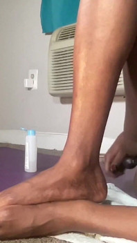 Black Trans Goddess Erupts Cum