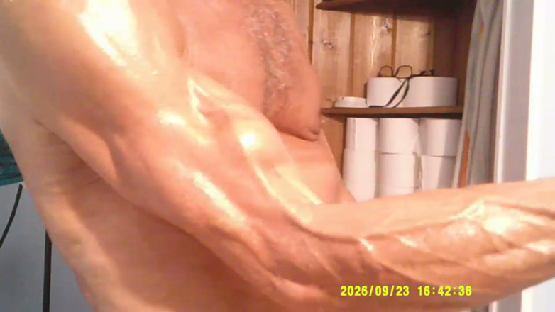 COBRA CRAIG: 9-23-26 Some Arm Vien Flexes for My Fetish Friends Love...