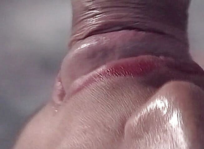 Chicks with Dix: Zwarte transseksuele kont met kousen diep geboord door haar minnaar