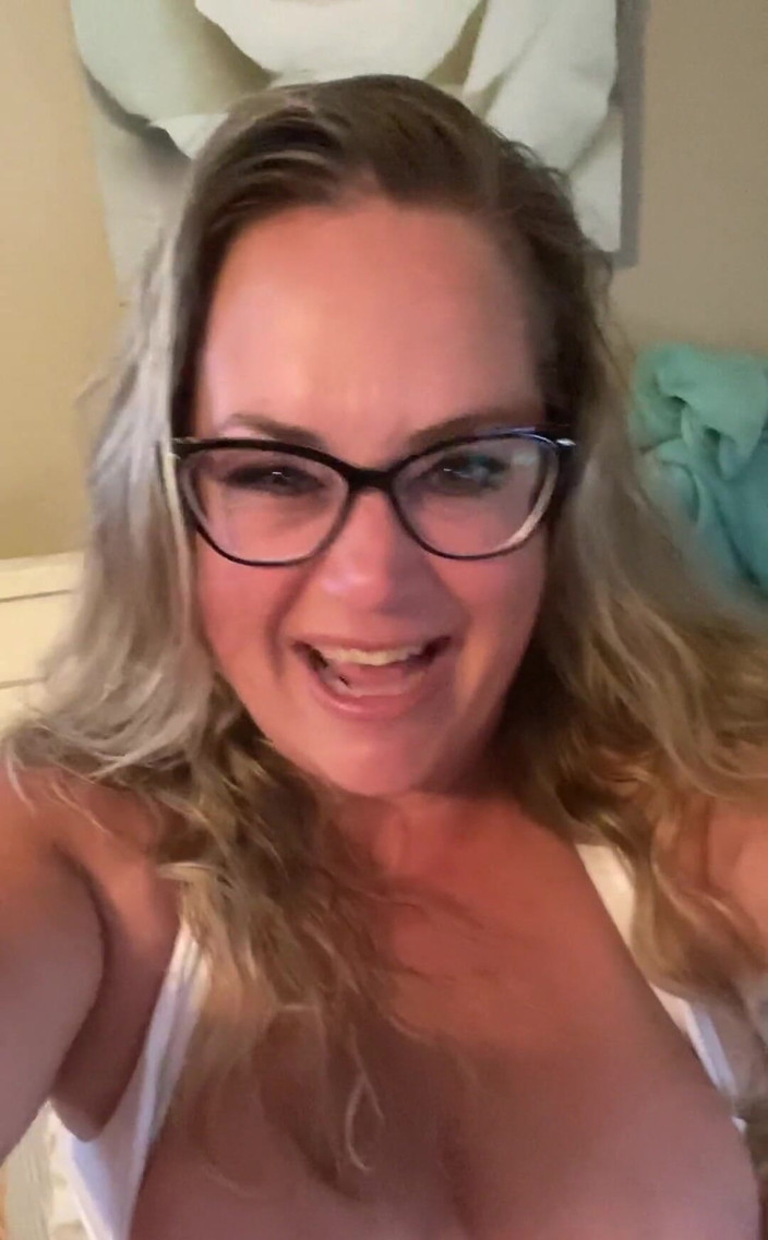 Lily Bay: Geri dönüyoruz! LilyBay73