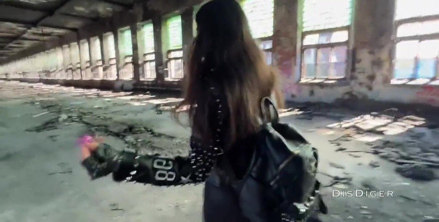 Dis Diger: A Walk Through an Abandoned Factory Ended with a Hard...