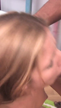 Young slut gets fucked from an big black cock