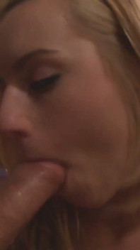 Lexi Belle โดนแฟนเว็บแคมควยใหญ่เย็ดหีสวยของเธอ