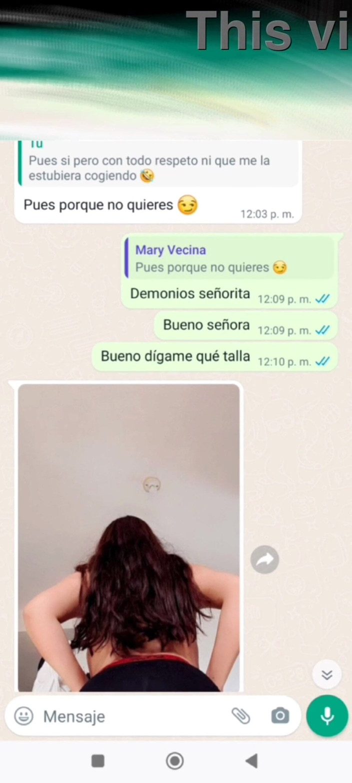 Mexicasero: Latina buurvrouw Mary werd echt geil en stuurde me foto's