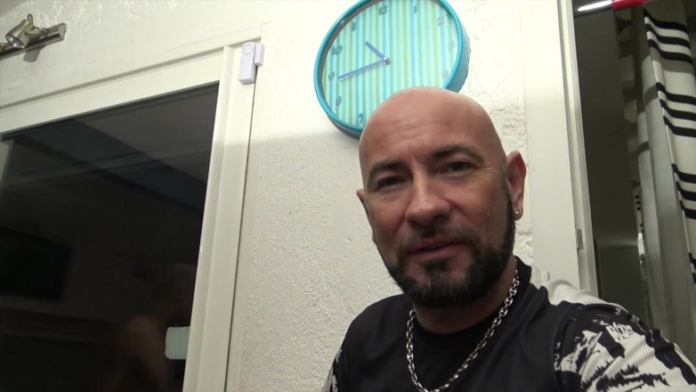 AMATOR BAREBACK FRENCH PORN: James Kamui zerżnięty na surowo przez młodego latynoskiego mruczka