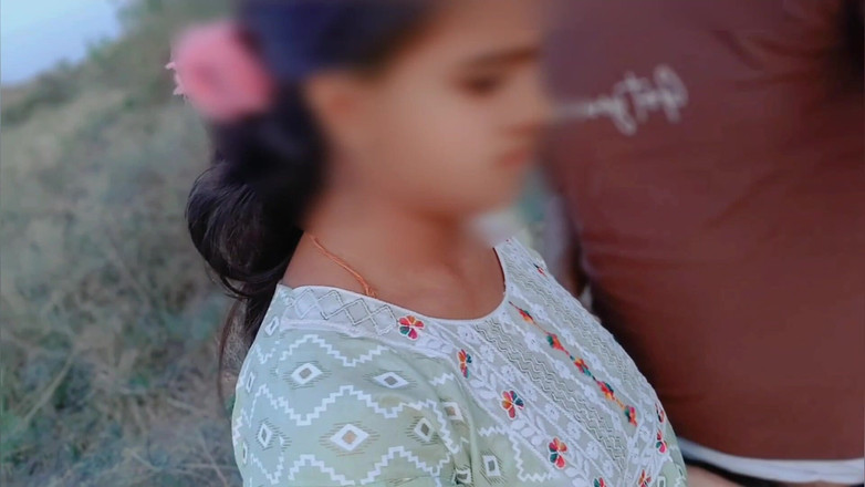 Lust Suman: Sali šuká svou těsnou kundičku xx video v džungli