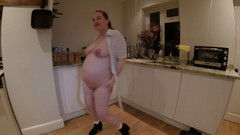 Littlevixen: Matrigna incinta in uniforme