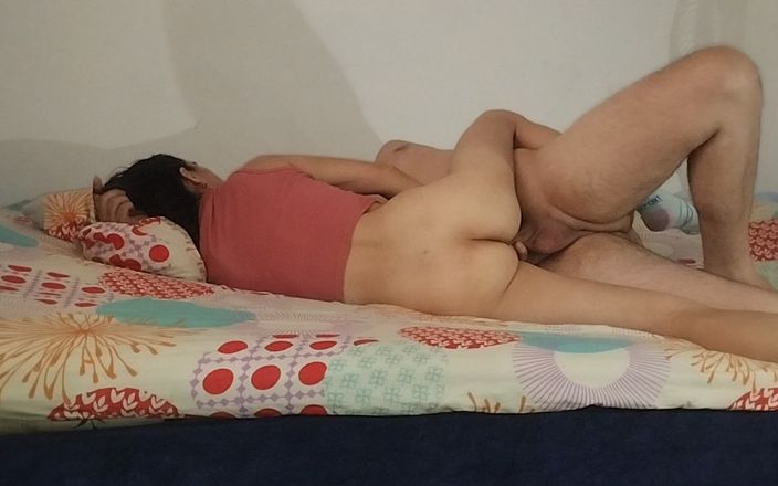 Mr_jhovin: Üvey erkek kardeşinin yarağı yağlanmış vajinasına giriyor