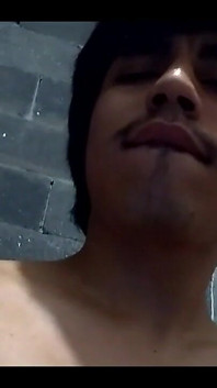 Nackter junge
