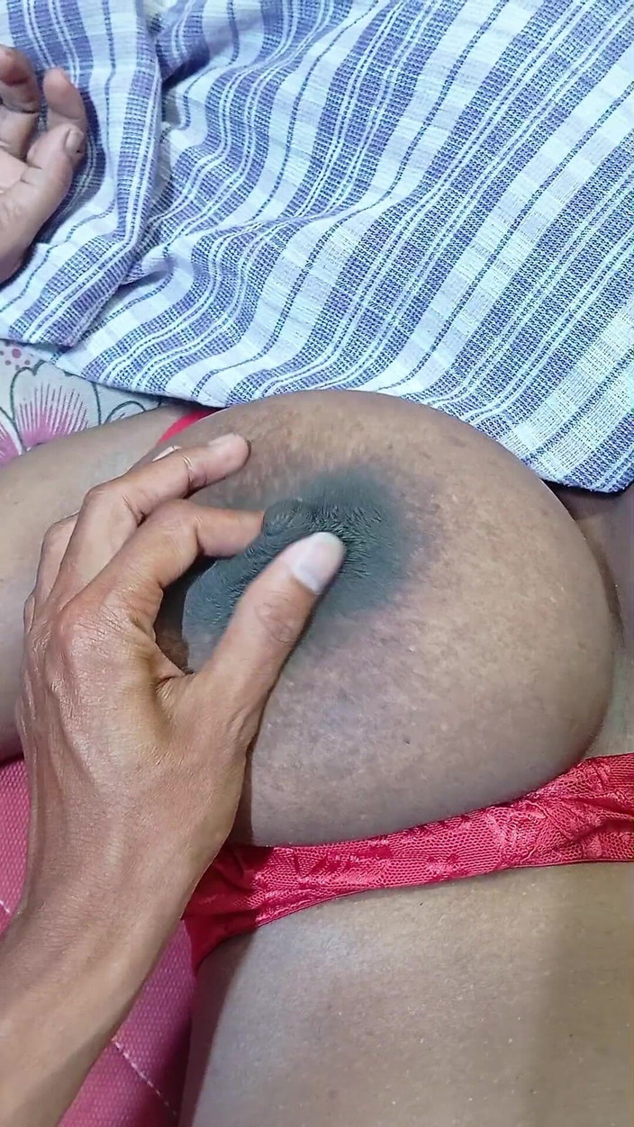 BeautyAnu: Peituda indiana tia sexy mamas e bigass show