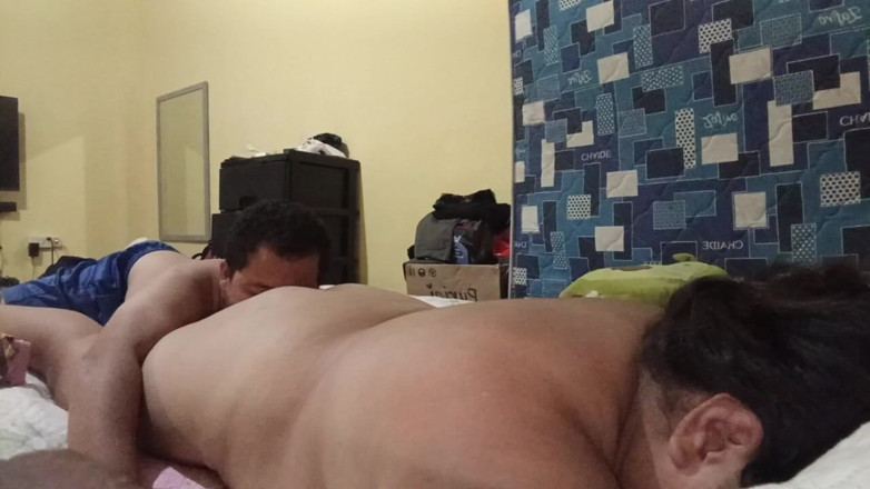 Stepmom_with_big_tits: akeli mahila kaamuk aadmi ke saath ek pal ke saathi...