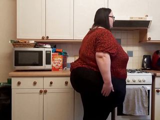 SSBBW Lady Brads: Weigh in and burger king