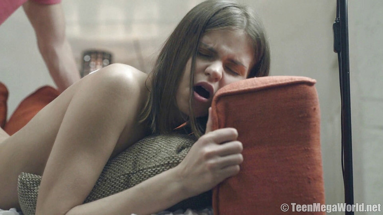 Teen Mega World: Will anal