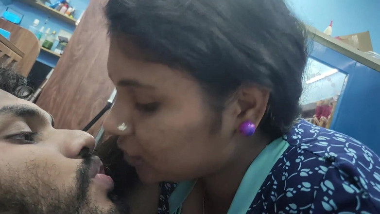 Vaishnavysharunraj: マラヤーリの継母ホットフェラチオと継息子との性交