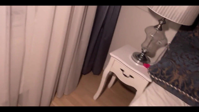 Jimmy Bud: 친구의 친구와 섹스하는 발정난 소녀 Kitana Lure