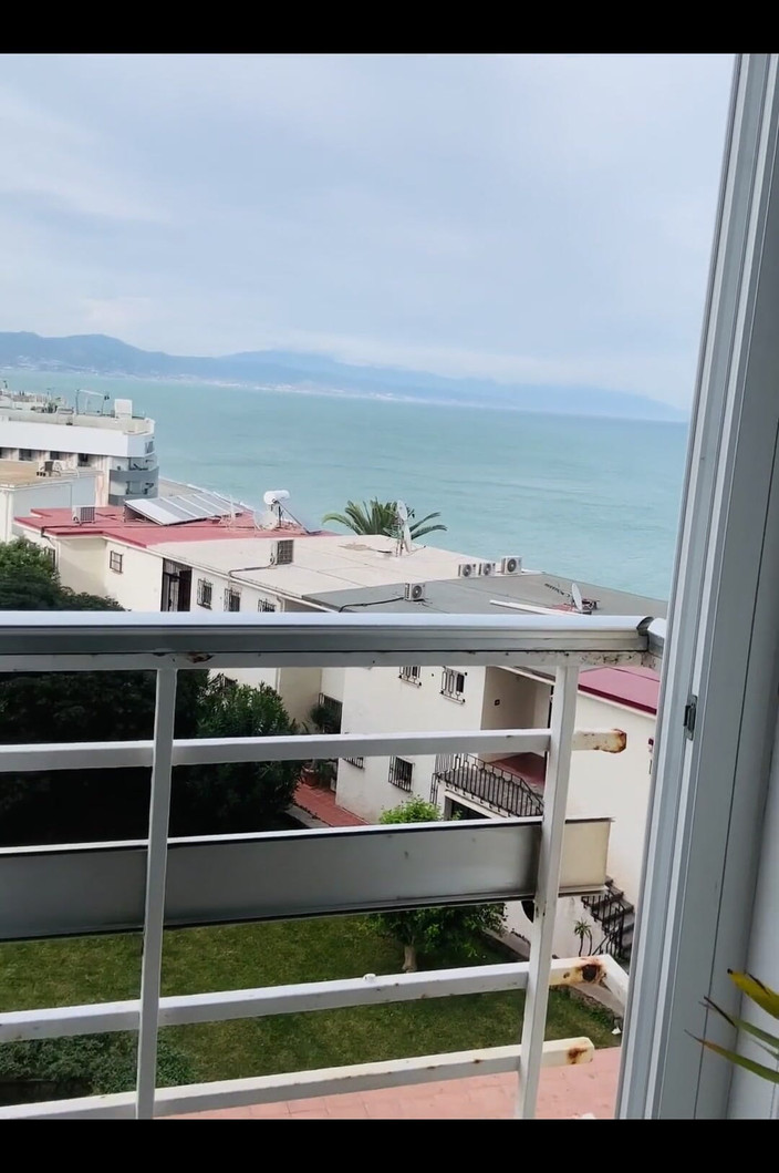 Afro Black XXX: Mengucapkan selamat hari Minggu