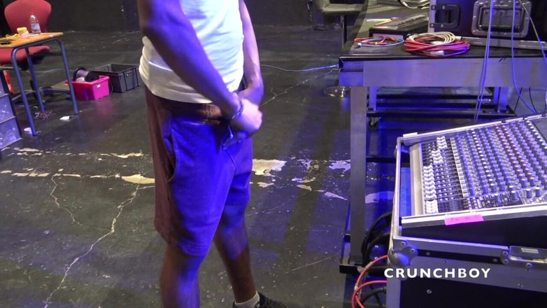 Very discreet straight boys curious: Baisée par un mec hétéro sexy dans un club de...