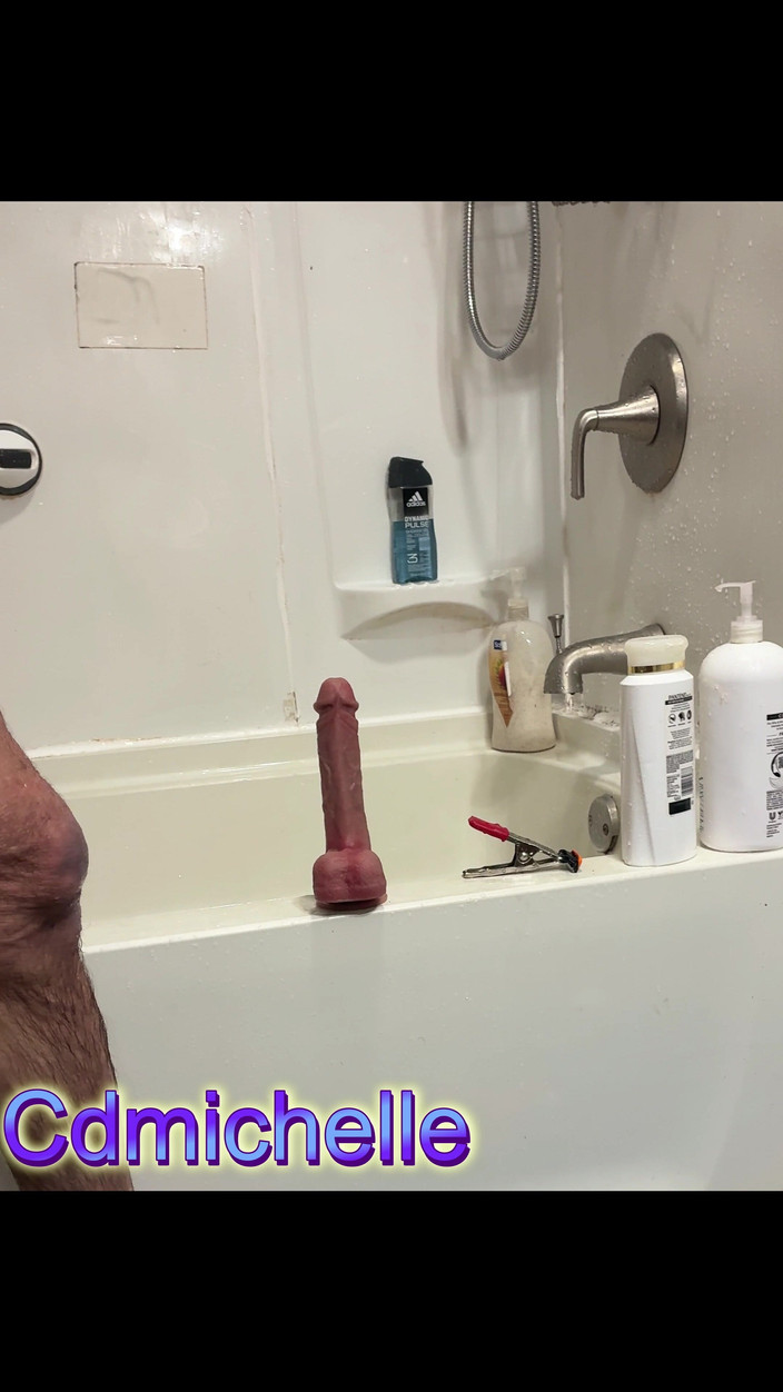 Sexy crossdresser wearing lingerie everything sexy: Cdmichelle purtând O ejaculare înăuntru înot înot wile puitting butplug și vibrator în cur