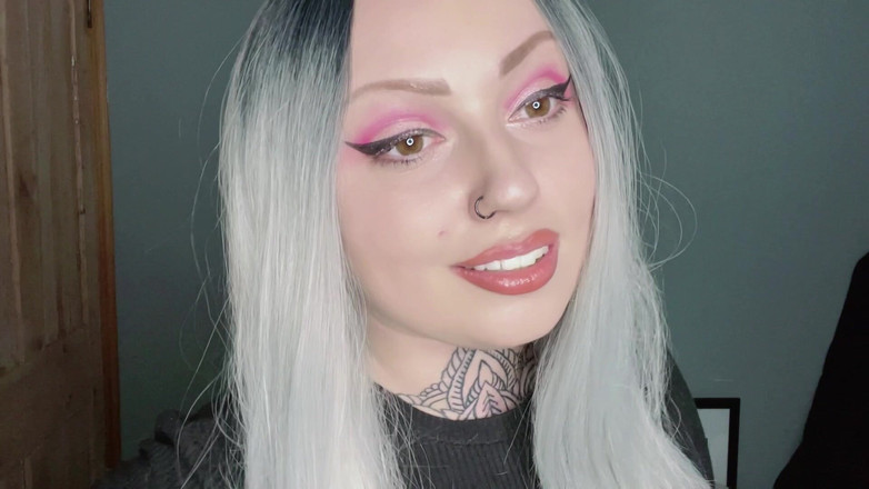 Miss Valentina: Мемуари про фетиш Уеджі