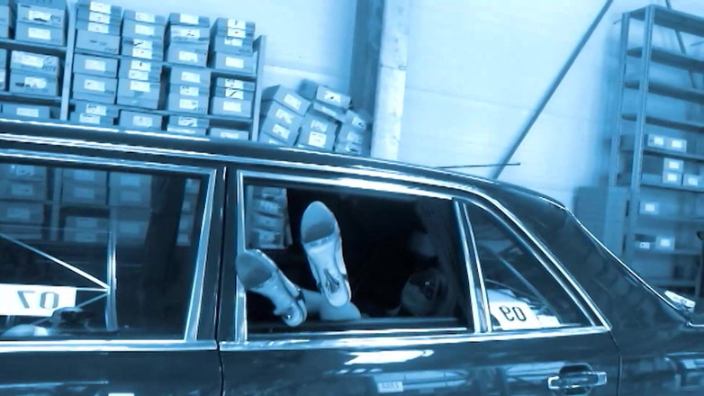 German BDSM MMV: Scène De Domination Allemande - Une Blonde En Tenue Fétiche