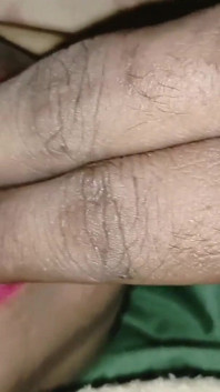 Istri hot ini dientot habis-habisan dan nyepong kontol di musim dingin!
