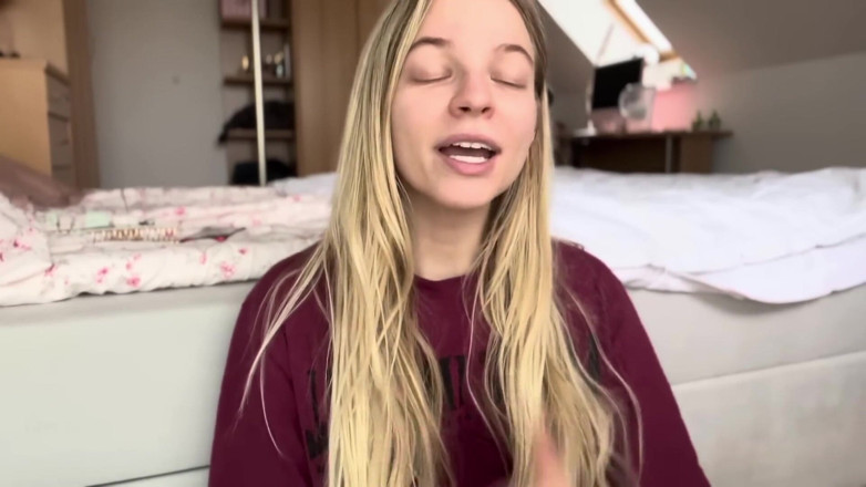 Goddess_Bella_Rae: Varför du alltid bör äta din egen c o m e