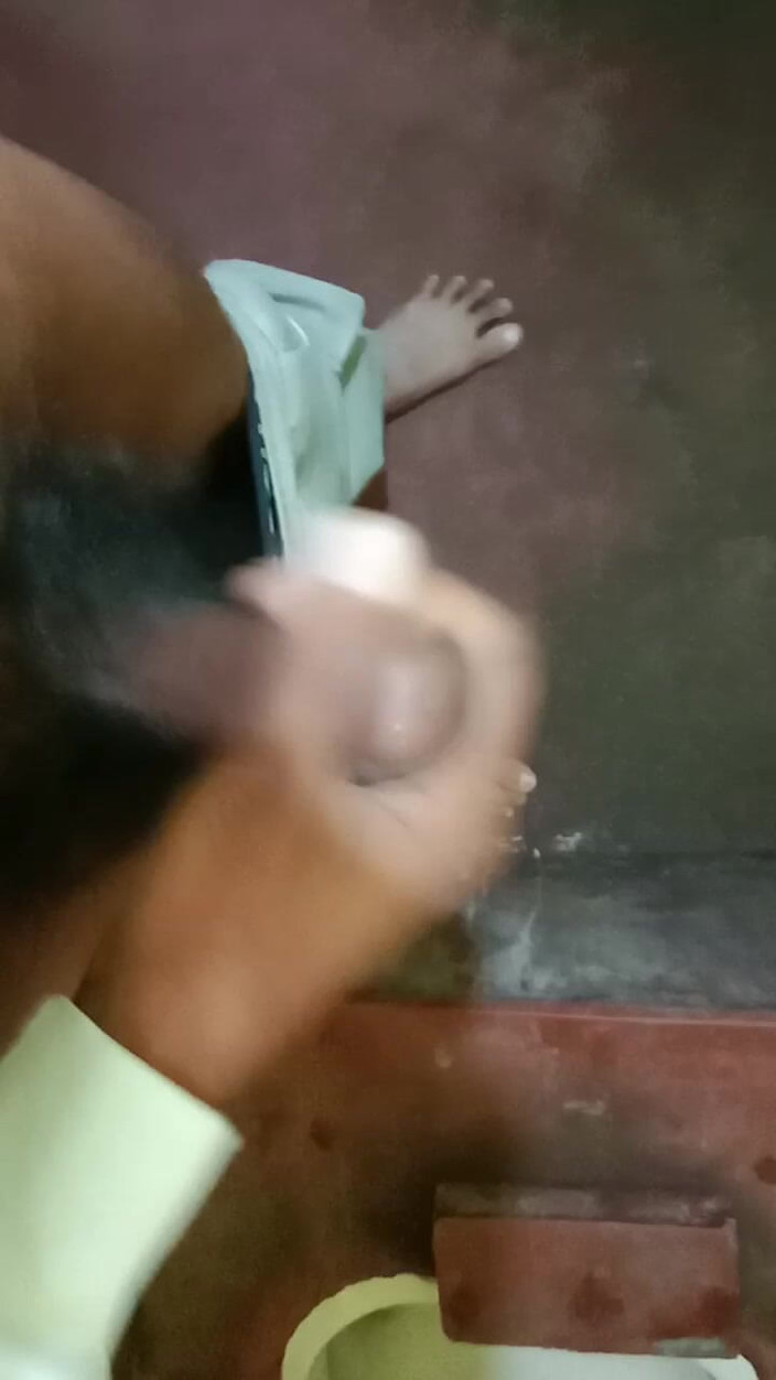 Kala Desi: Ik zit alleen te schudden