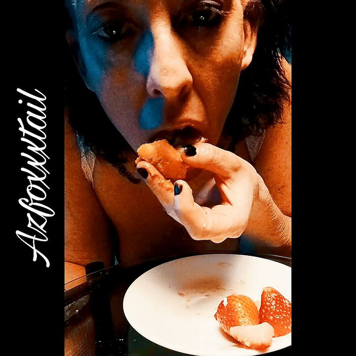 AzFoxxxTailPhelicia: Ústa z narozeninových dortů