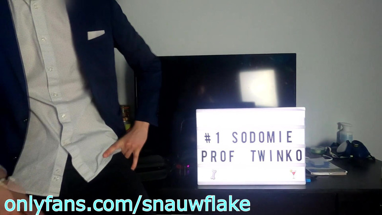 Snauwflake: Profesor twink - cara bercinta dengan kondom