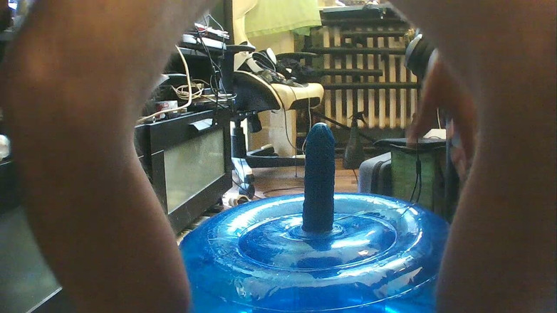 Shinigami55: Anální trénink s mojí hračkou