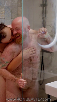 Douche coquine avec une photo d’Oli