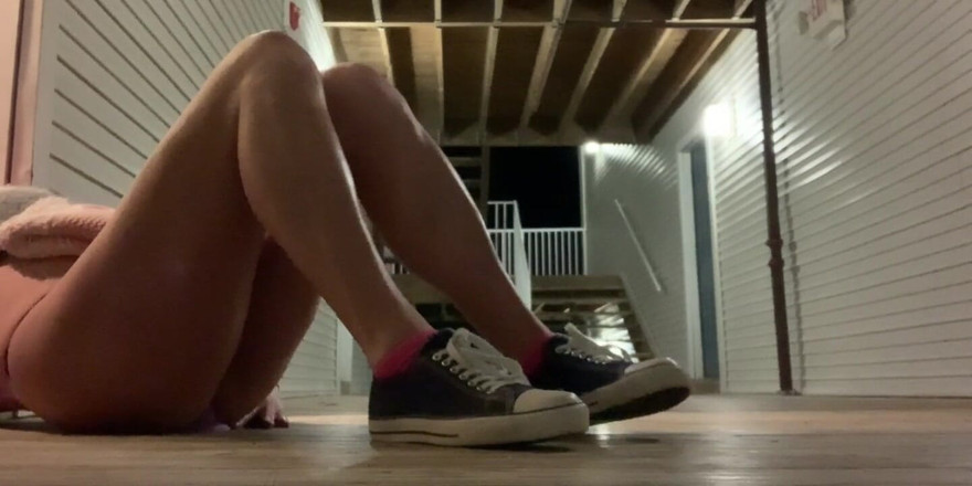 CindieLove: Selvaggio e rischioso apt breezeway liscia sciatta bagnata rumorosa sissypusy