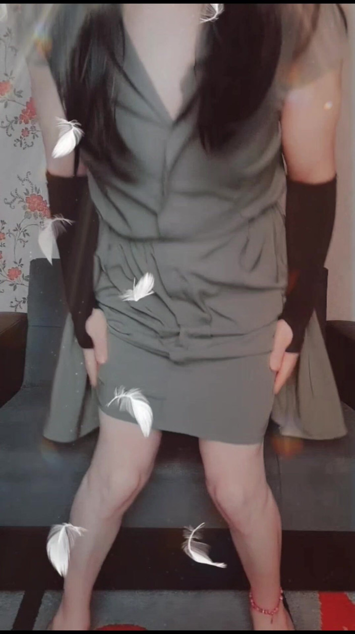 Kitty_Cross: Bombasse céleste : ambiance femboy lisse, sexy et angélique