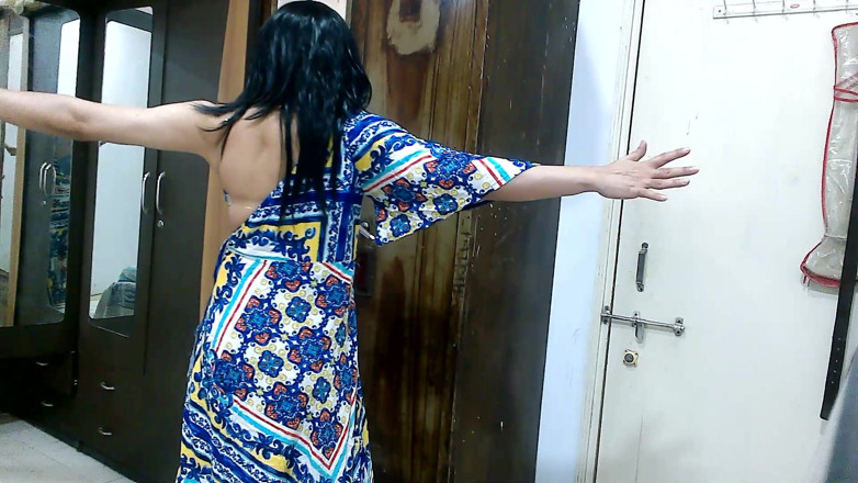 Cute & Nude Crossdresser: Si banci cantik crossdresser femboy Sweet Lollipop dengan bikini denim...