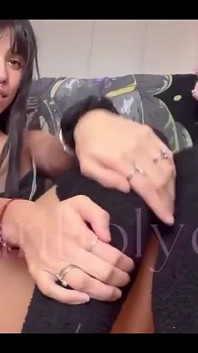 หีเล็กๆ น่ารัก เปียกแฉะ ทำน้ำเงี่ยนกระจาย