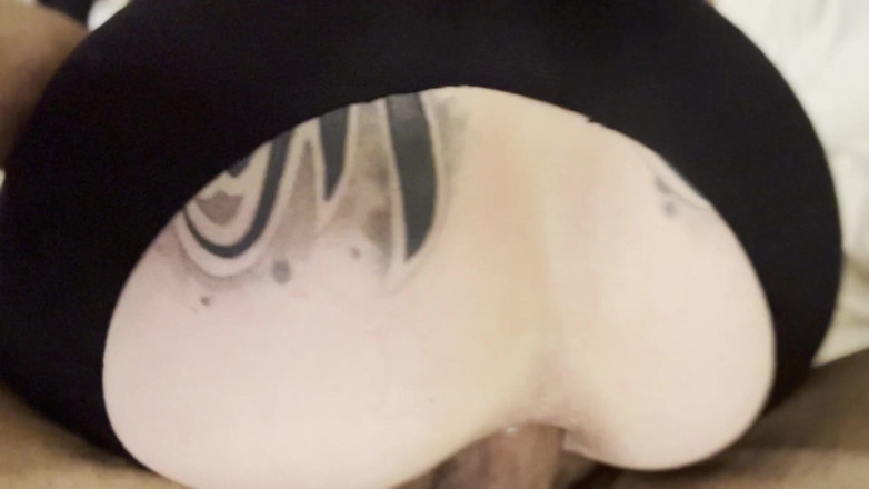 MaskCouple: Giving a virgin ass for the first time!