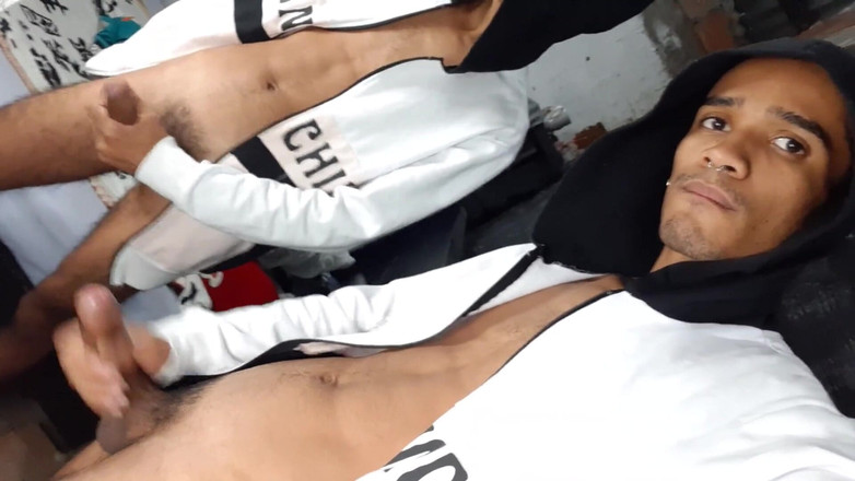 vergar4_daviid: La studentessa si arrapa e si masturba