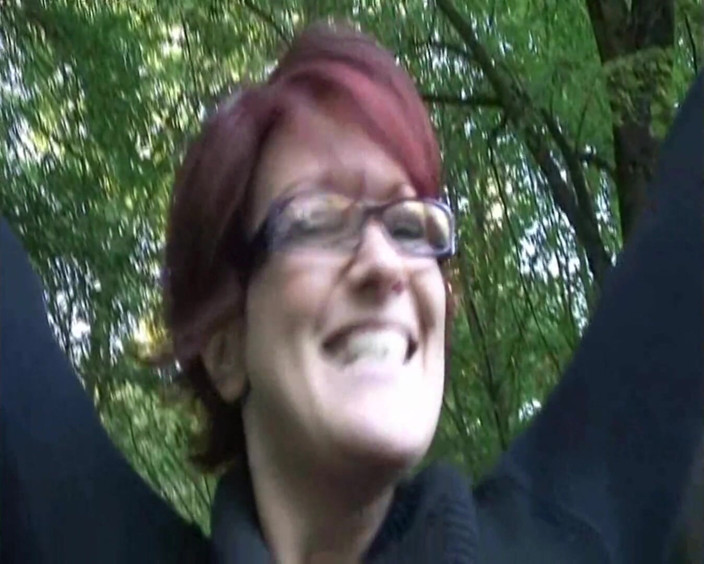 Popp Sylvie: Sex oralny na zewnątrz i jebanie