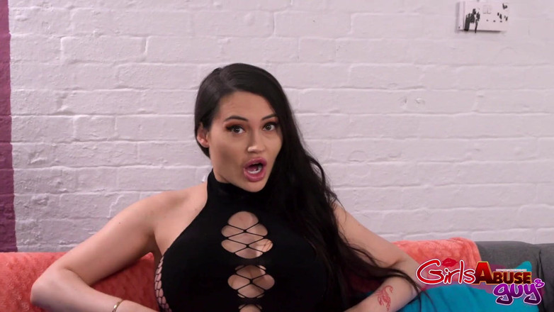 GirlsAbuseGuys: Zidentyfikuj się jako dziewczyna