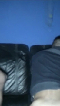 2153 글로리홀에서 흑형 대물 을 빠는 게이