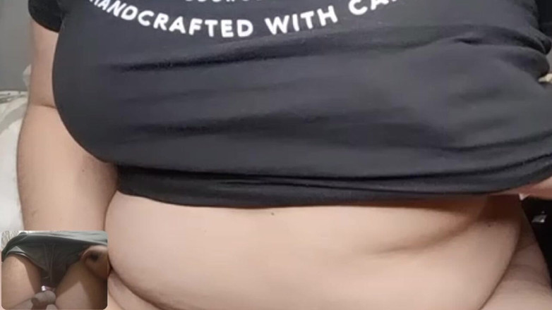 Sofixxx: Panggilan video dengan awek montel panas