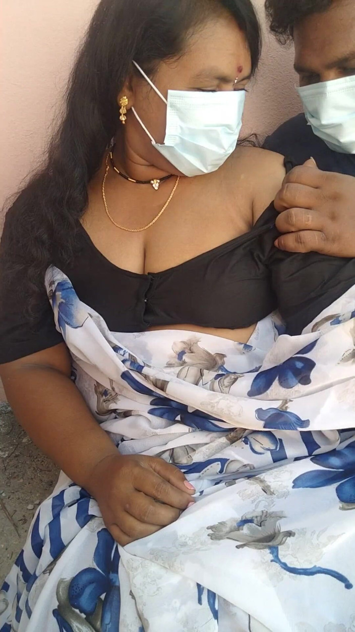 Benita sweety: Tamil Desi Outdoor Saree Sex with Step Brother