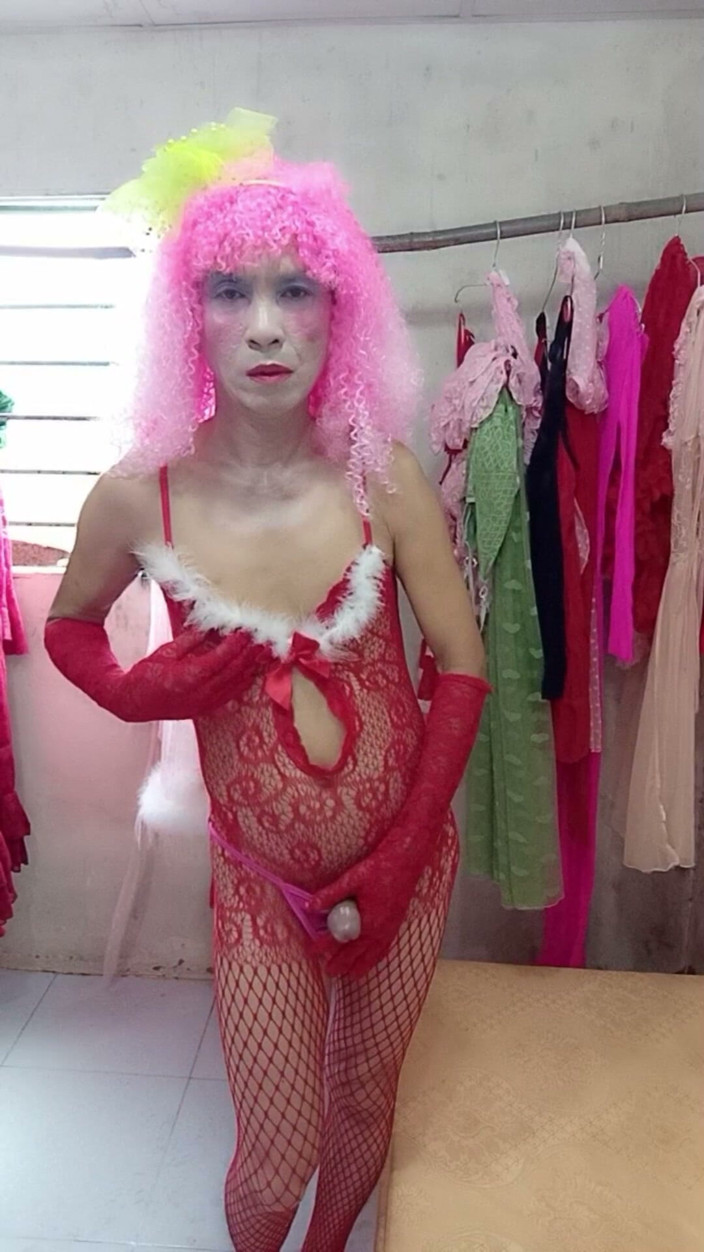 nguyen dang thien tri: Transgender Le Wearing Sexy Mesh Socks Porn Playing with Fake...