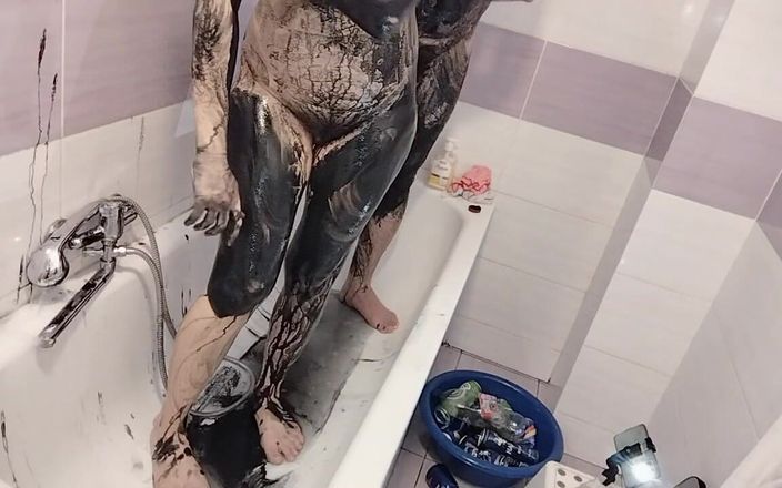 Amateur_MS: Amateur Couple Takes a Bath, Wife with Hairy Pussy, Big...